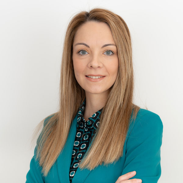 Ελίνα Τσαρούχα